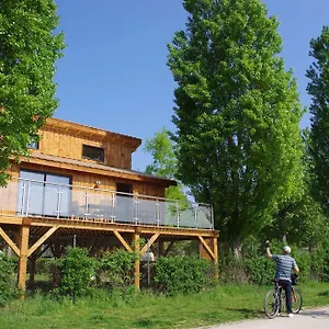 *** Camping Kanopée Village Francia